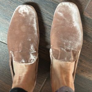 Pink velvet flats by Vince. Great condition